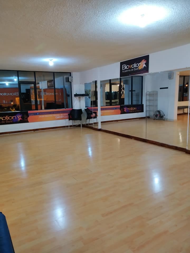 Biomotion Academia de Baile. Quito