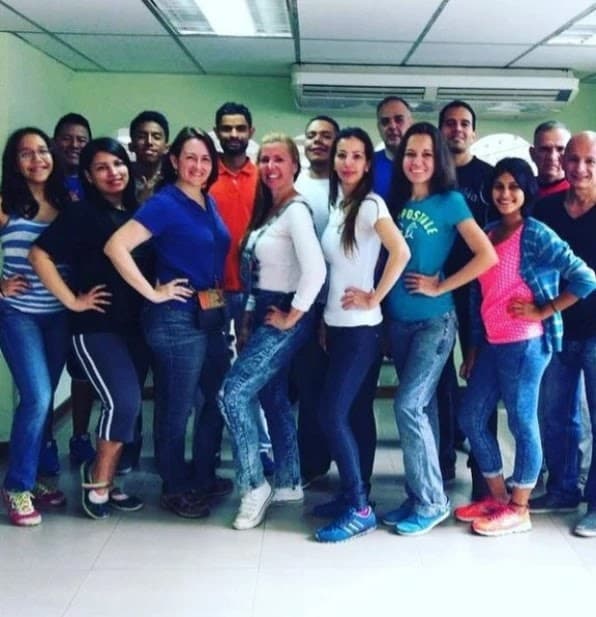 Academia Elegant Dance. Caracas