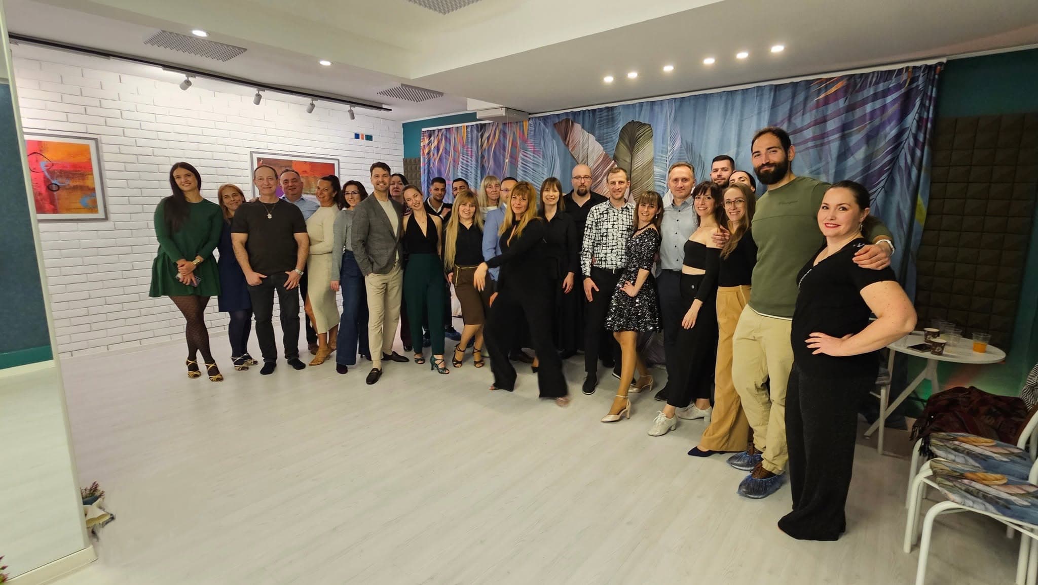 Tancov Klub Desiree / Desiree Dance Studio. Skopje 1000