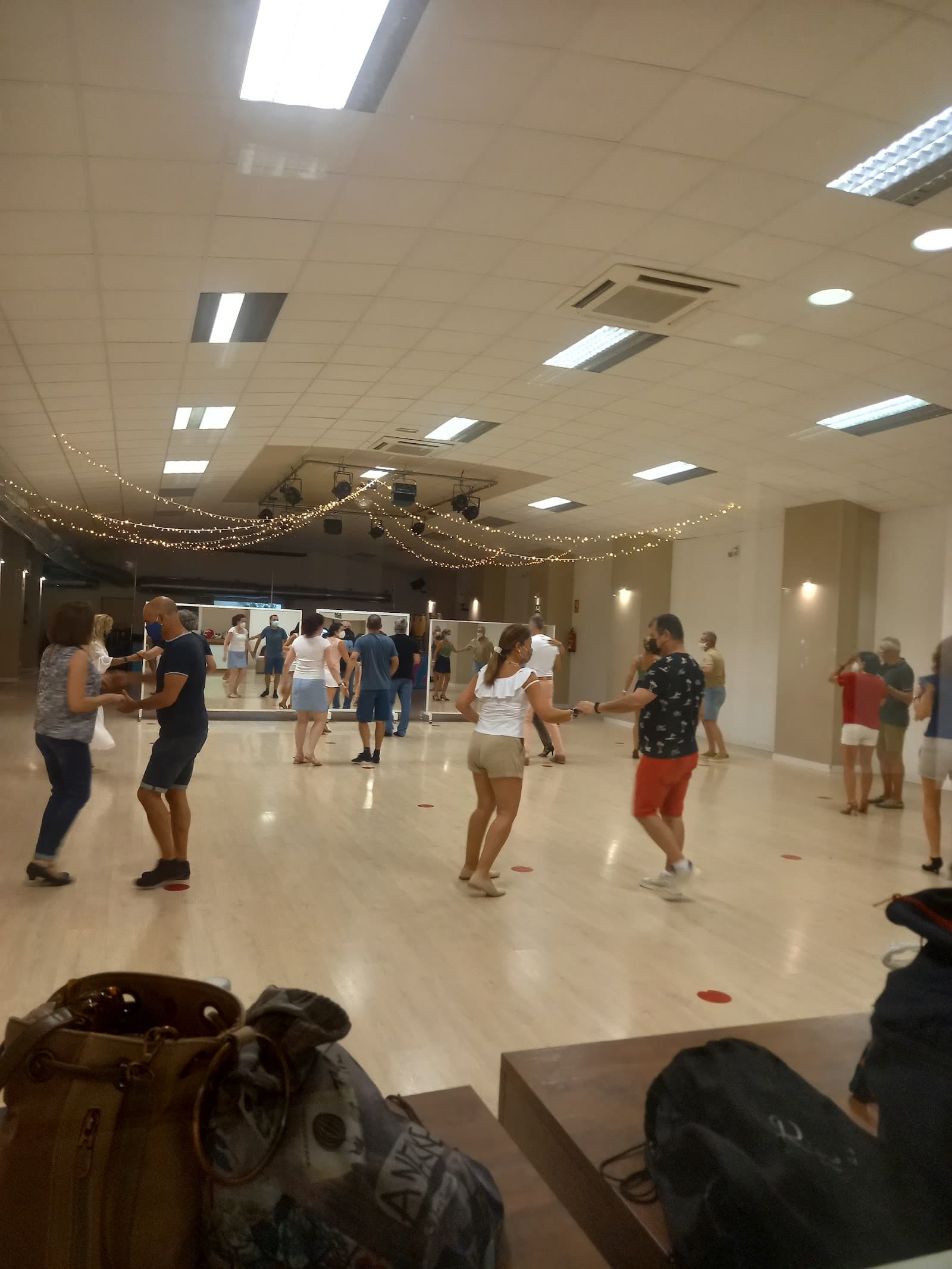 Clases de Salsa, Bachata y Kizomba en Valencia. Valencia