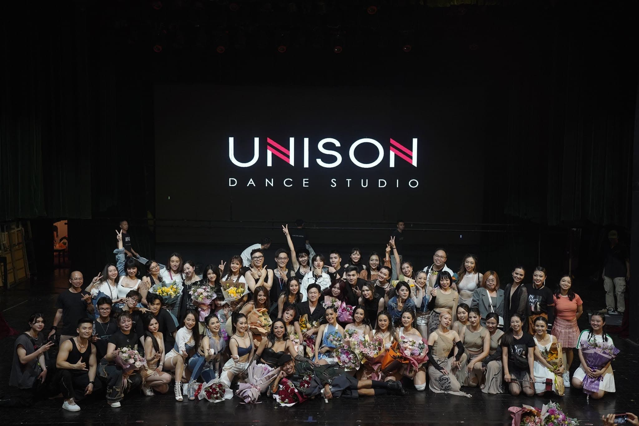 Unison Dance Studio. Hà Nội