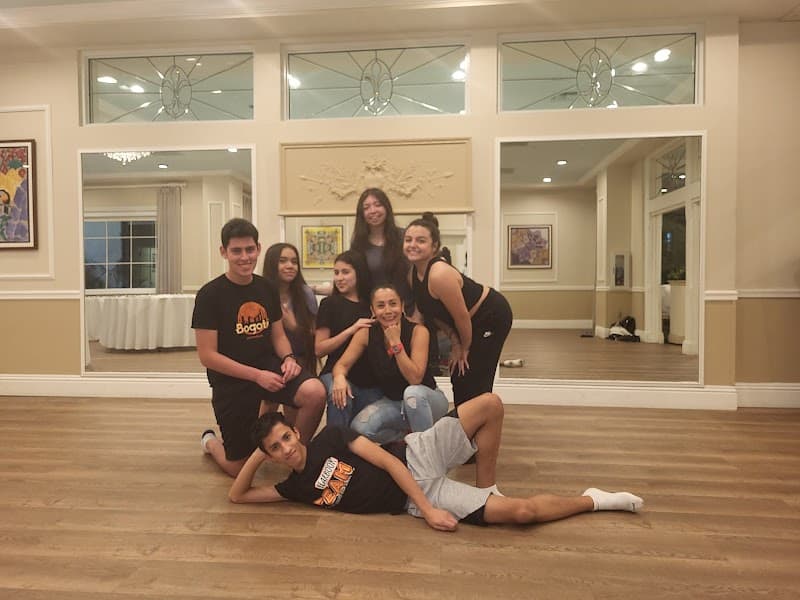 Easy Latin Dance. Greenacres, FL