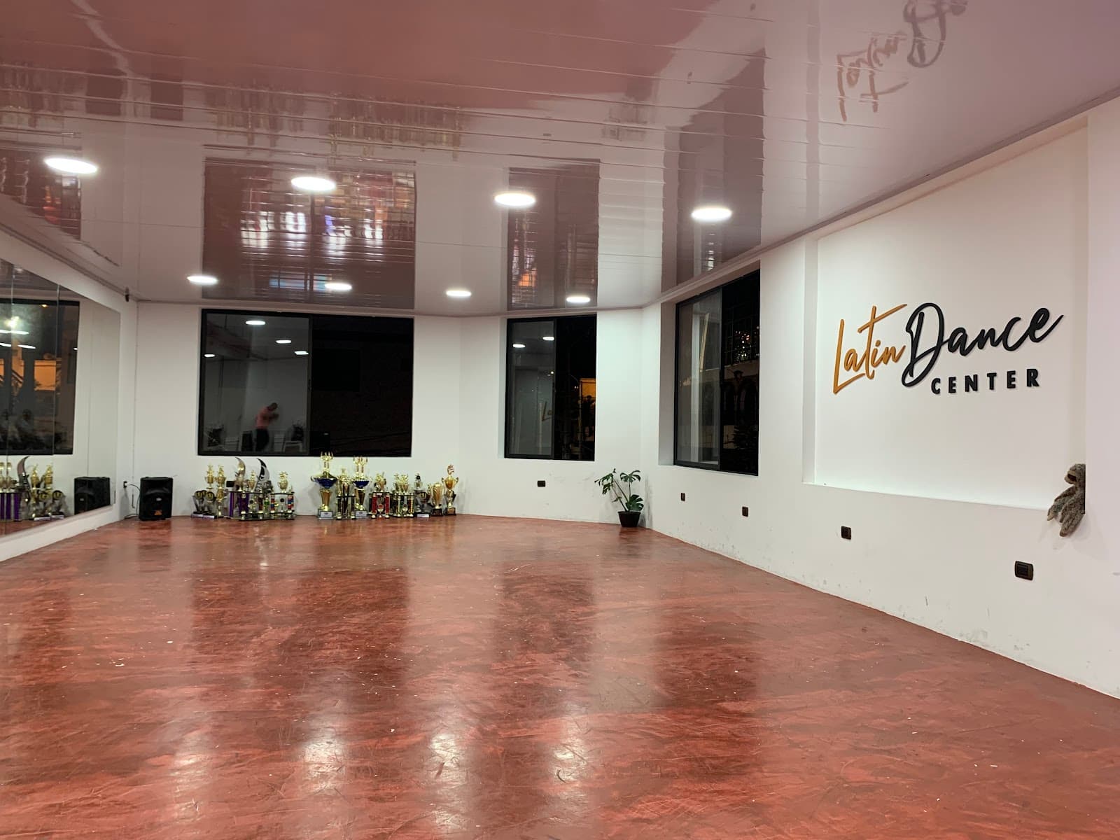 Latin Dance Center. Medellín