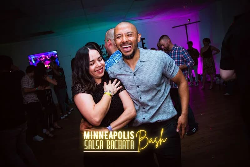 Minneapolis Salsa Bachata Dance. Saint Paul, MN