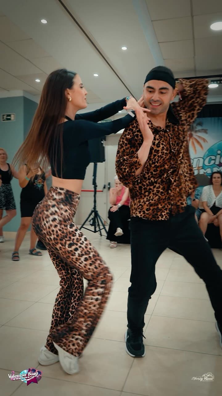 Valencia Baila. Valencia