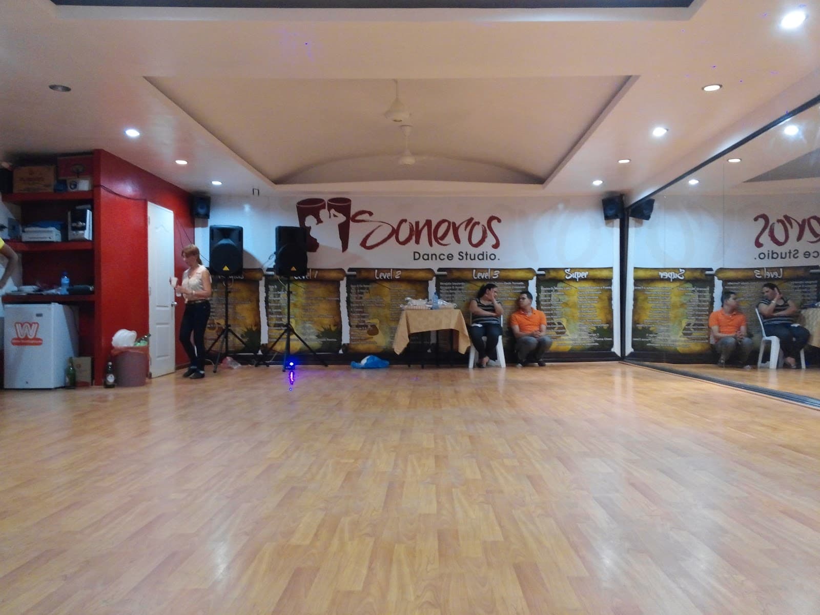 Soneros Dance Project Escuela de Salsa. Santiago Oeste, SANTIAGO