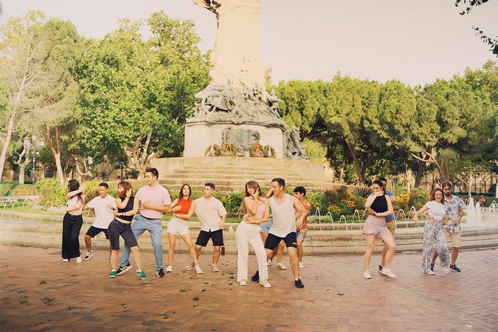 Unibaila Academia De Baile: Bachata Y Salsa En Zaragoza. Zaragoza, ARAGÓN