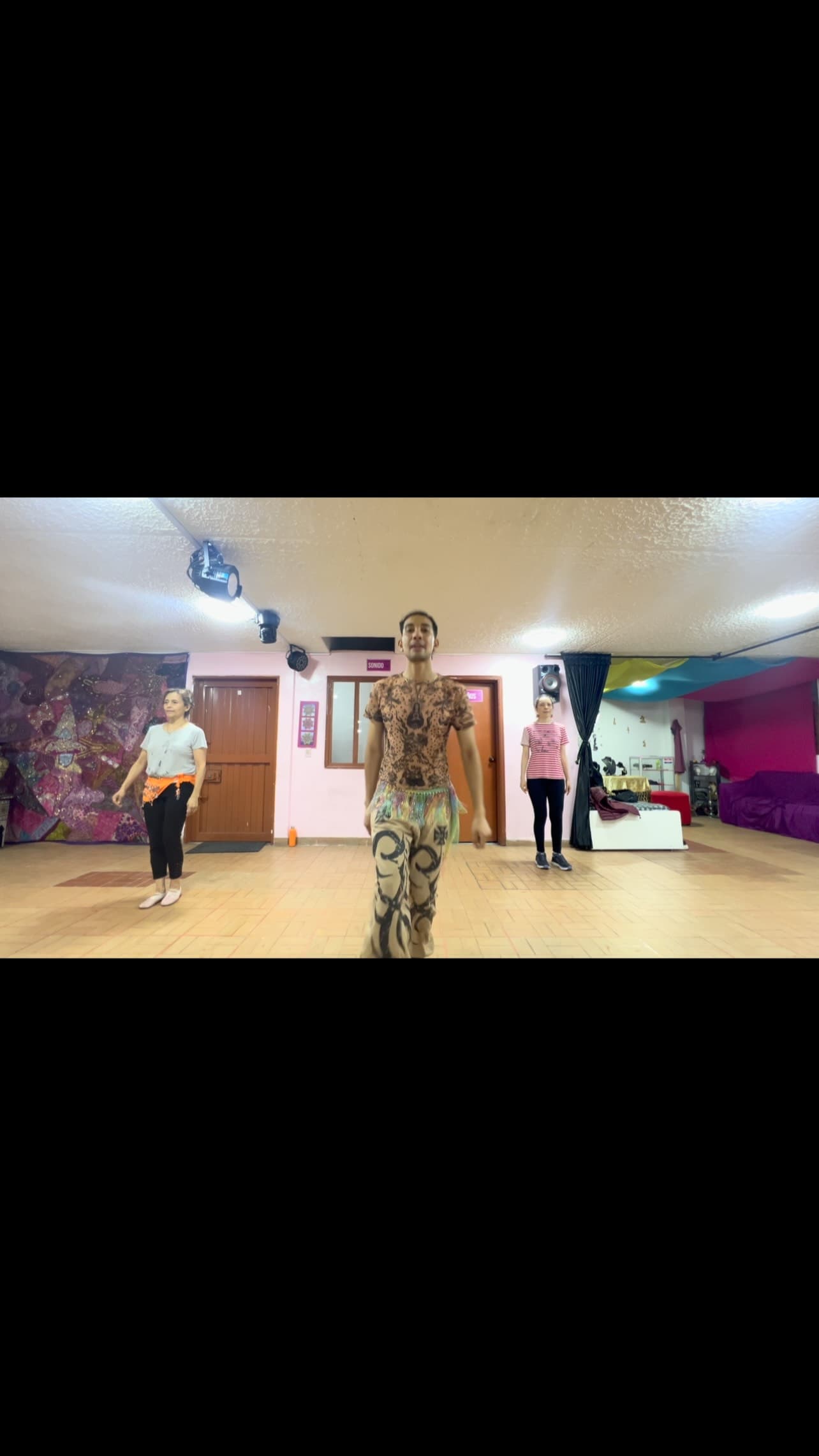 Sevdi Dance Studio. Bogotá, BOGOTÁ D.C.