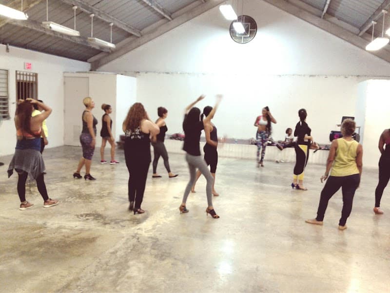 Latin Rhythm 's Academy. Canóvanas, CANÓVANAS